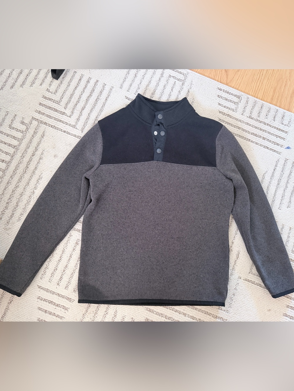 Old Navy Men’s Two-Tone Gray Zip/Quarter-Snap Sweater